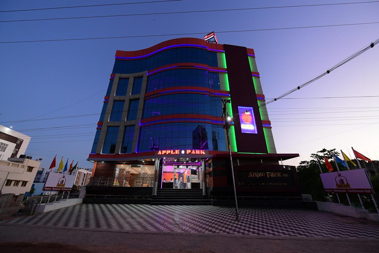 Hotel Apple Park Inn Tiruchirappalli Zimmer foto